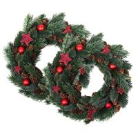 Kerstkrans - 2x - gedecoreerd - D34 x 8 cm - rood - dennenappels - kunststof