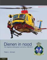 Dienen in nood (Hardback)