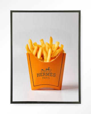 Urban Cotton Wandkleed 'Hermes Fries' 110 x 145cm in Floating Frame - black