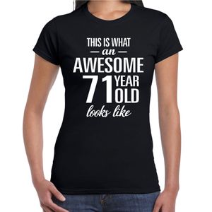 Awesome 71 year / 71 jaar cadeau t-shirt zwart dames