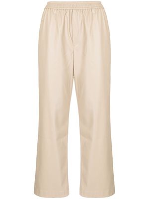 Goen.J pantalon droit en cuir artificiel - Marron