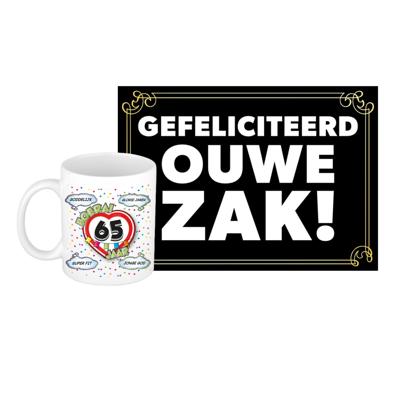 Verjaardag cadeau koffiemok 65 jaar - man - goddelijk - met gefeliciteerd ouwe zak wenskaart Verjaardag cadeau koffiemok 65 jaar - man - goddelijk - met gefeliciteerd ouwe zak wenskaart