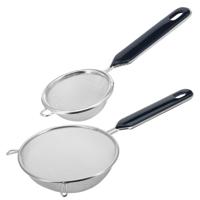 Westmark Keuken vergieten - 2x stuks - met handvat - zwart/zilver - rvs - D10 en D7 cm - theezeefjes