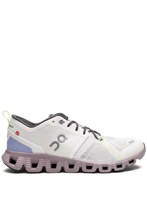 On Running baskets Cloud X 3 - Blanc