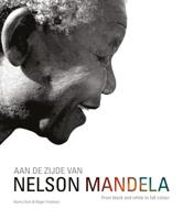 Aan de zijde van Nelson Mandela (Hardback)