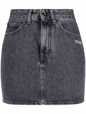 Off-White minijupe en jean à logo imprimé - Gris