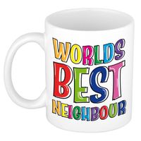 Bellatio Decorations Cadeau mok / beker - Worlds Best Neighbour - regenboog - 300 ml - voor buurman/vrouw - feest mokken