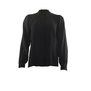 Blouse lace