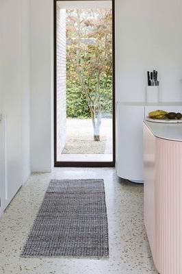 MOMO Rugs - Vloerkleed Taupe 610/001/108 - 250x350 cm
