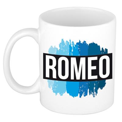 Romeo naam cadeau koffie mok - beker - met blauw verfstrepen - Cadeau collega - vaderdag