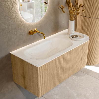 Mondiaz KURVE-DLUX 105 cm Onderkast Greeploos 1 Lade Met Deuren Oak, Wastafel Solid Surface Links Ostra 0 Kraangaten Zonder Spiegel (KRVBGS105R1L1D0KL-Oak/Ost)