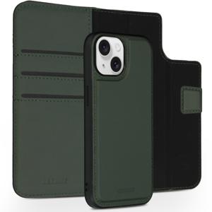 Accezz Premium Leather 2 in 1 Wallet Bookcase iPhone 15 Telefoonhoesje Groen