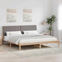 Bedframe met hoofdeinde Bruin 200 x 200 cm Massief grenenhout