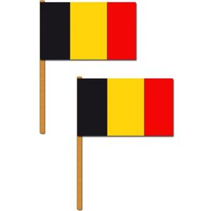 Grote zwaaivlag Belgie - Set van 2x stuks - 30 x 45 cm - polyester - Luxe - Belgie versiering - vlag