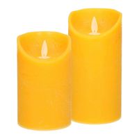 LED kaarsen/stompkaarsen - set 2x - oker geel - H12,5 en H15 cm - bewegende vlam - LED kaarsen