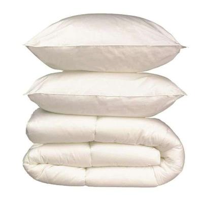 Beddengoedpakket microvezel - 1 warm dekbed 220x240 cm + 2 kussens 60x60 cm wit