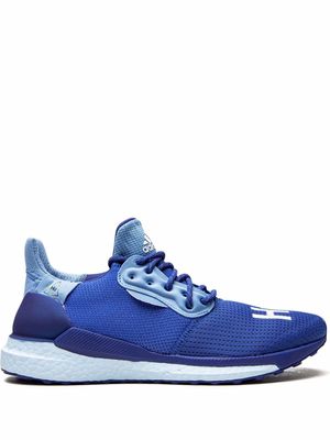 adidas x Pharrell Williams baskets Solar HU Glide - Bleu