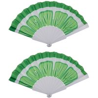 Spaanse handwaaier - 2x - komkommer groen - polyester/kunststof - 23 x 40 cm