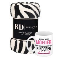 Cadeau moeder set - Fleece plaid/deken zebra print met Trotse moeder van leukste kinderen mok - thumbnail