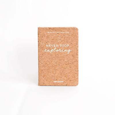 Reisdagboek Woody notebook kurk A6 Never stop exploring | Miss Wood