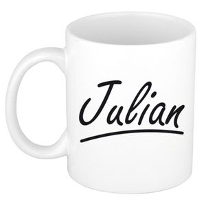 Naam cadeau mok / beker Julian met sierlijke letters 300 ml