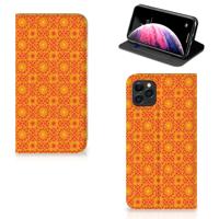 Apple iPhone 11 Pro Max | Hoesje met Magneet | Batik Oranje