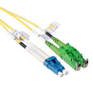 ACT 1 meter LSZH Singlemode 9/125 OS2 glasvezel patchkabel duplex met E2000/APC en LC/UPC connector