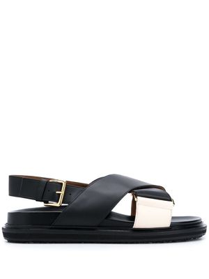 Marni sandales Fussbet à brides croisées - Noir