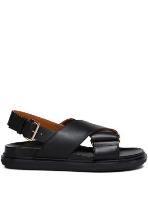 Marni sandales Fussbett en cuir - Noir