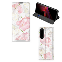 Sony Xperia 1 III Smart Cover Lovely Flowers