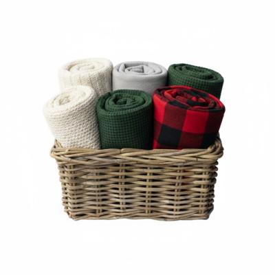 VD Leeden Opbergmand Klassiek - bruin - rechthoek - 40 x 40 x 20 cm - rotan - gevlochten riet VD Leeden Opbergmand Klassiek - bruin - rechthoek - 40 x 40 x 20 cm - rotan - gevlochten riet