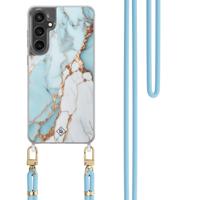Samsung Galaxy S24 FE hoesje met blauw koord - Marmer lichtblauw Samsung Galaxy S24 FE hoesje met blauw koord - Marmer lichtblauw