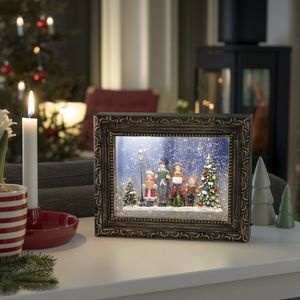 Kerstlantaarn voor binnen - Schilderij met kerstkoor - Warm wit - 19,5x14,5cm - Sneeuwlantaarn - Kerstverlichting op batterijen incl. Timer
