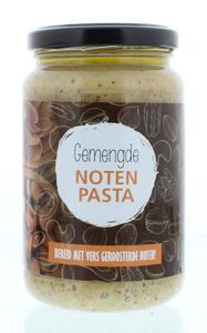 Gemengde noten pasta