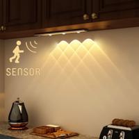 LED&apos;s Light EasyFix Kastverlichting onderbouwverlichting met Bewegingssensor - RGB functie - 3 lichtpunten - Draadloos en oplaadbaar - 35 cm