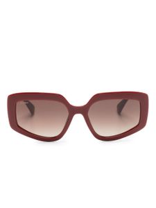 Max Mara Eyewear lunettes de soleil carrées à plaque logo - Rouge