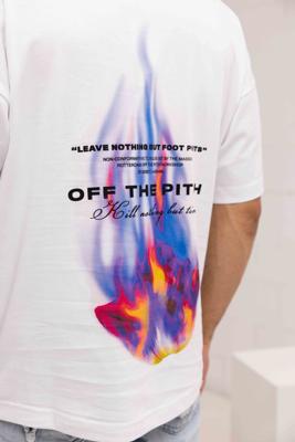 Off The Pitch Burning Flower Loose Fit T-shirt Heren Wit - Maat S - Kleur: WitPaars | Soccerfanshop