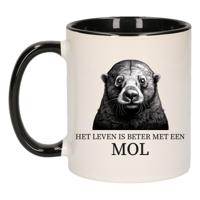 Cadeau mok voor de familie Mol - het leven is beter met - zwart - keramiek - 300 ml