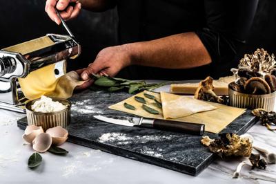 Groentemes - GESMEED - SEBRA - Japans 440C staal - Dalbergia houten handvat - L 8,5 cm