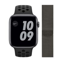 Apple Watch Nike SE 44mm Space Gray Aluminium Zwarte Sportband + Polsband Milanees Grafiet - thumbnail
