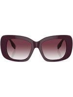 Burberry Eyewear lunettes de soleil carrées à logo imprimé - Rouge