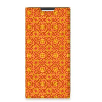Samsung Galaxy S22 Ultra | Hoesje met Magneet | Batik Oranje