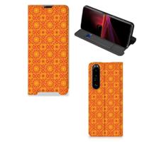 Sony Xperia 1 III | Hoesje met Magneet | Batik Oranje