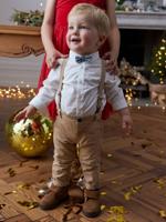 4-delige babyset hemdje + vlinderstrik + broek + bretels beige