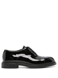 Emporio Armani chaussures oxford en cuir à fini verni - Noir