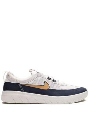 Nike baskets SB Nyjah Free 2.0 - Blanc
