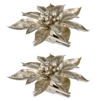 2x stuks decoratie bloemen kerstster champagne glitter op clip 9 cm