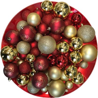 Kerstversiering kerstballen set rood met goud 4-5-6-8 cm 82-delig Kerstversiering kerstballen set rood met goud 4-5-6-8 cm 82-delig