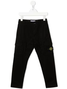 Stone Island Junior pantalon cargo à patch Compass - Noir