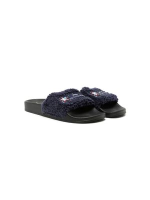 Stella McCartney Kids x Disney claquettes à patch logo - Bleu